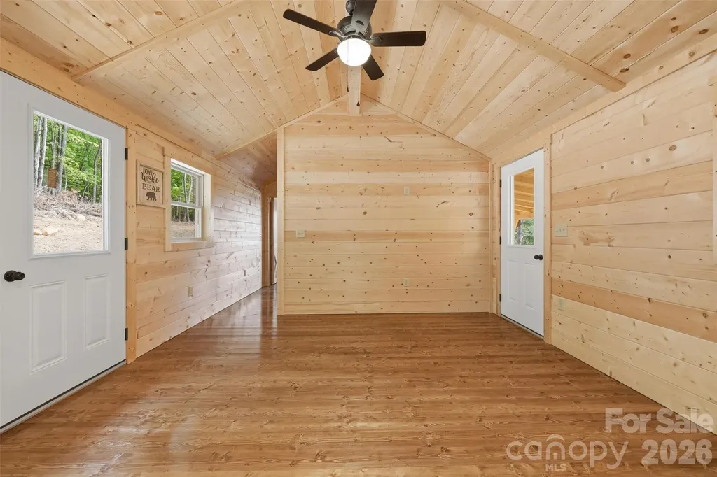 387 Tree Top Circle Fleetwood NC 28626
