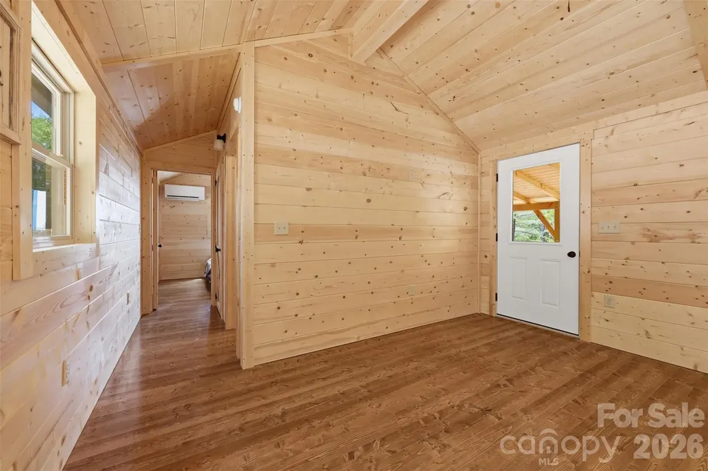 387 Tree Top Circle Fleetwood NC 28626