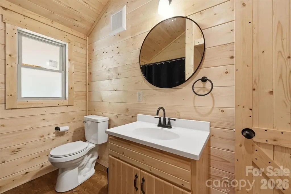 387 Tree Top Circle Fleetwood NC 28626