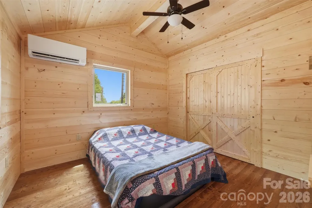 387 Tree Top Circle Fleetwood NC 28626