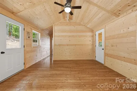 387 Tree Top Circle Fleetwood NC 28626