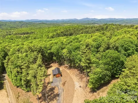 387 Tree Top Circle Fleetwood NC 28626