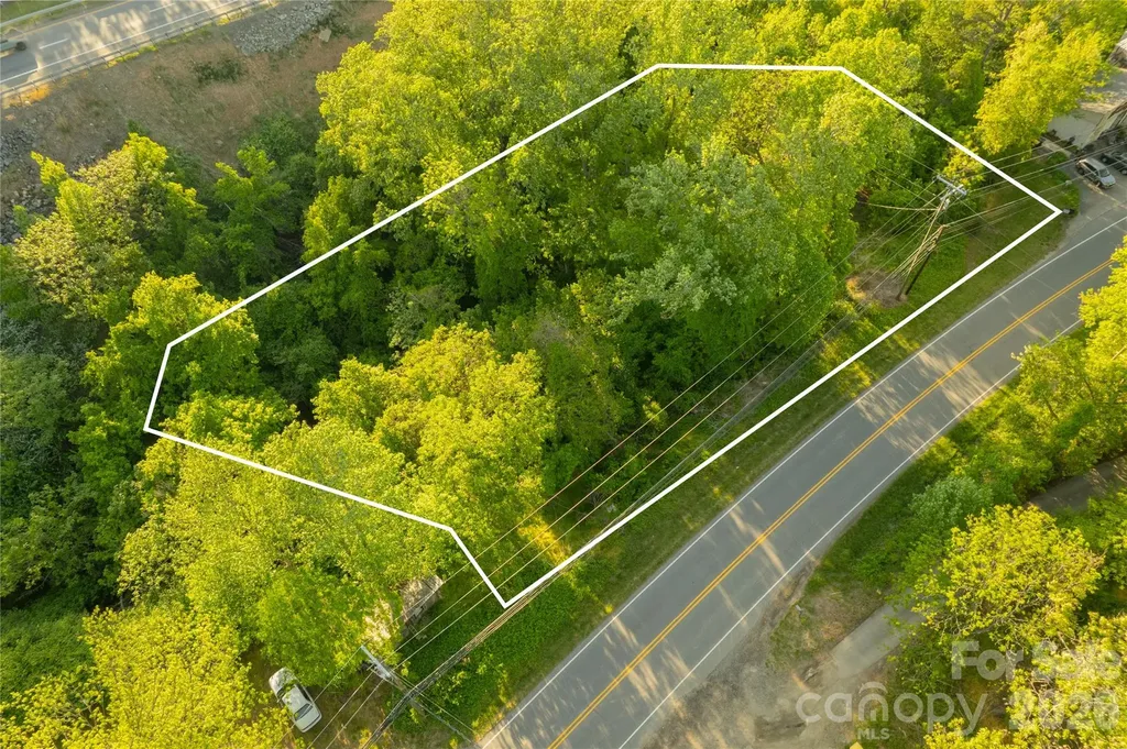 438 Weaverville Road Asheville NC 28804