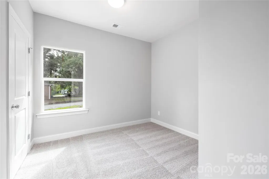 6625 Tracy Avenue Charlotte NC 28214