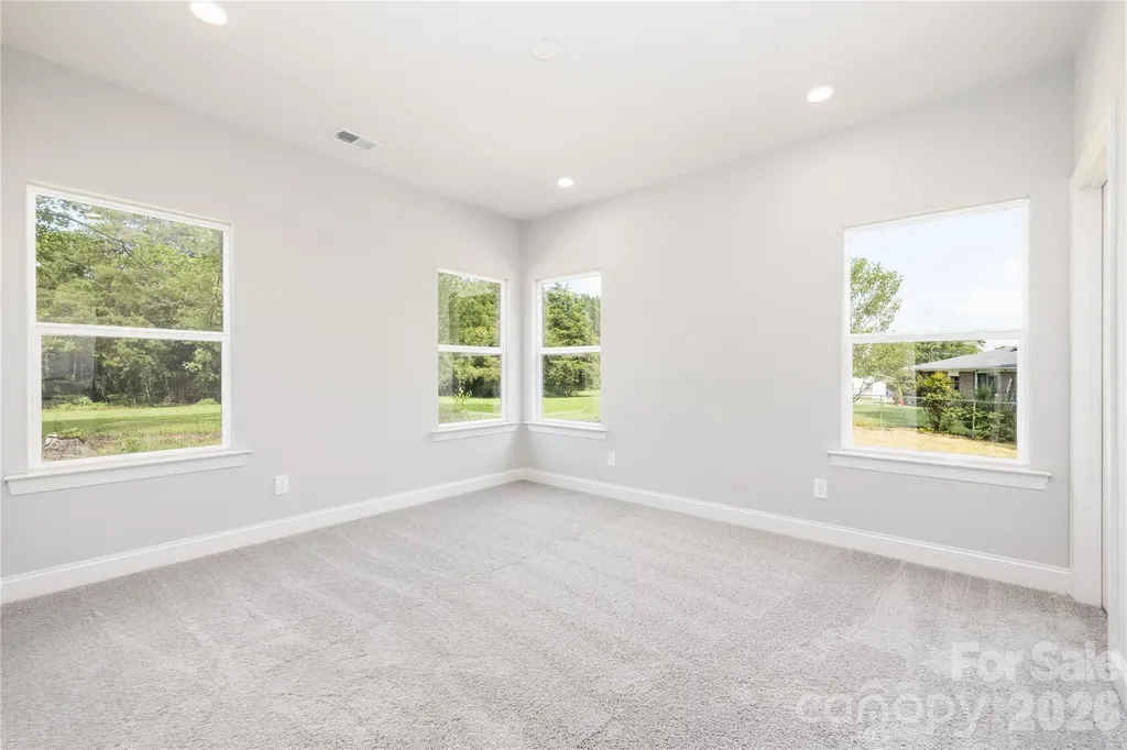 6625 Tracy Avenue Charlotte NC 28214