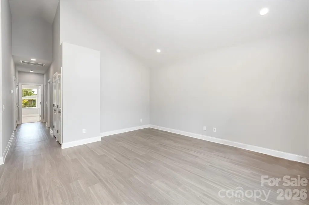 6625 Tracy Avenue Charlotte NC 28214