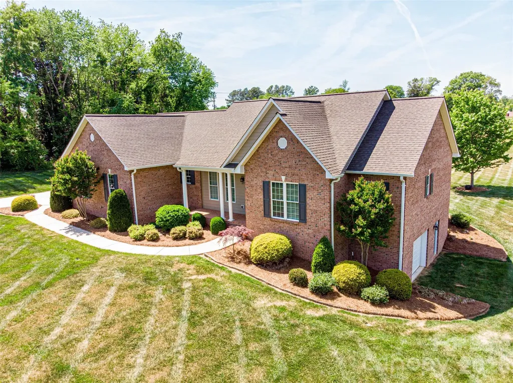 379 Horseshoe Bend Road Hudson NC 28638
