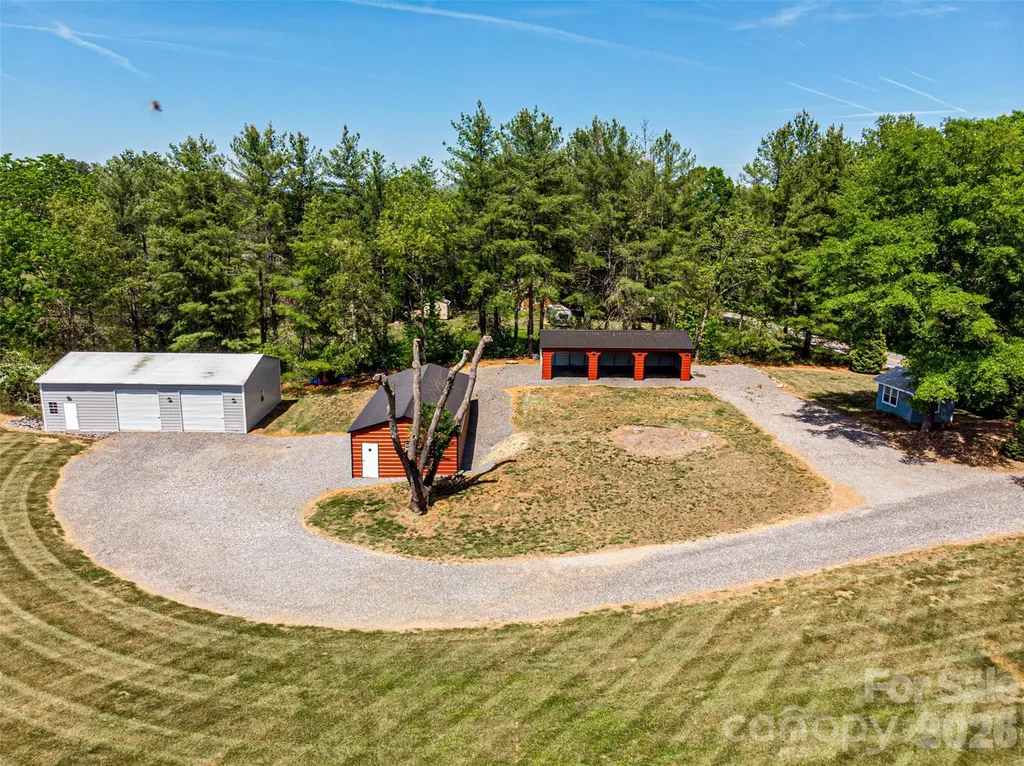 379 Horseshoe Bend Road Hudson NC 28638