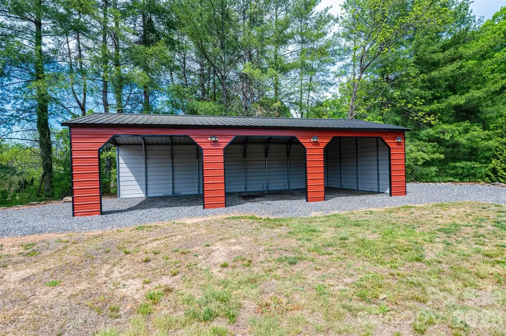 379 Horseshoe Bend Road Hudson NC 28638