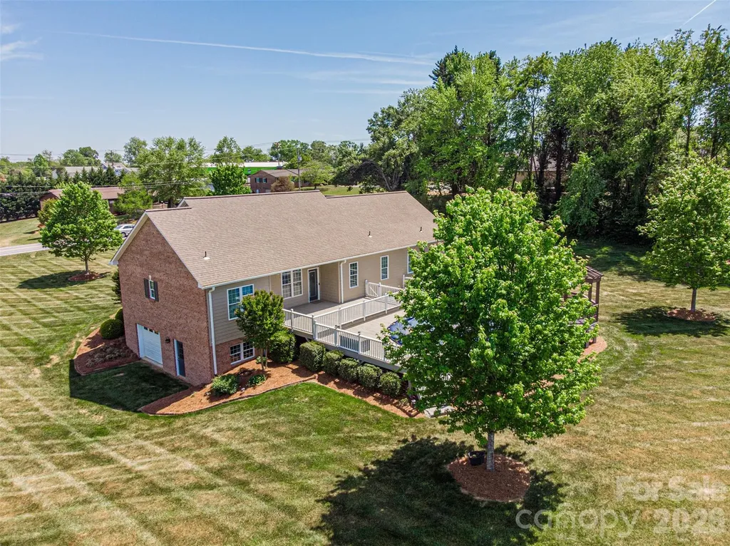 379 Horseshoe Bend Road Hudson NC 28638