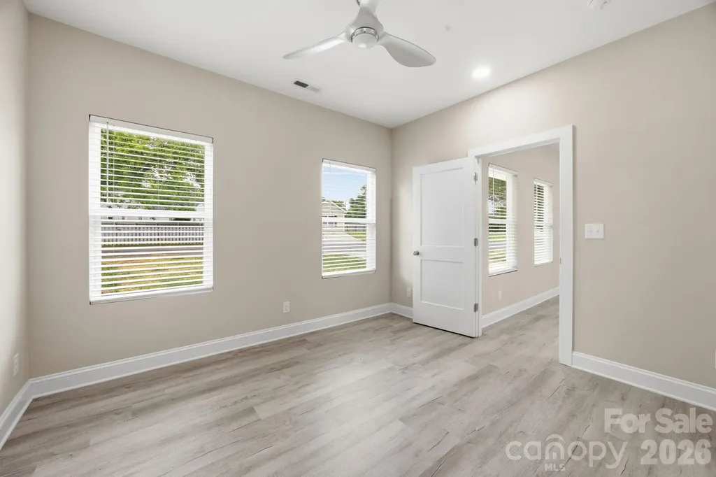 3800 Freedom Drive Charlotte NC 28208