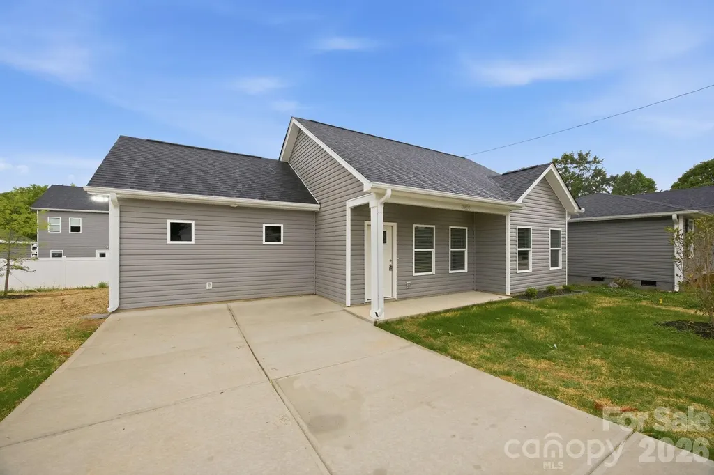 3800 Freedom Drive Charlotte NC 28208