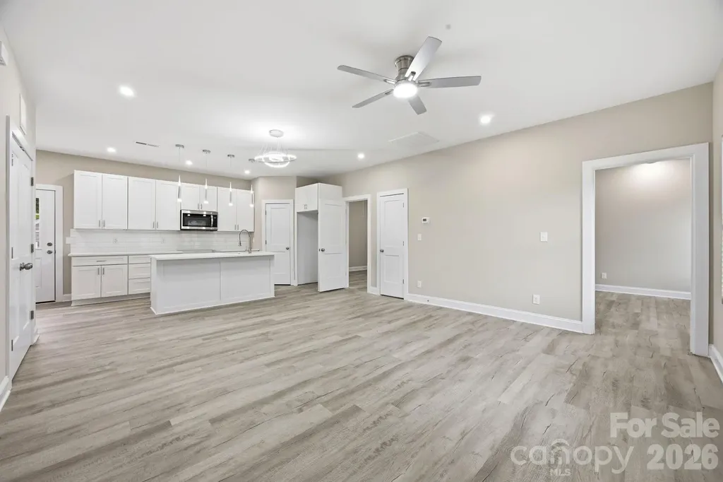 3800 Freedom Drive Charlotte NC 28208
