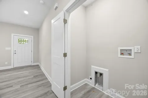 3800 Freedom Drive Charlotte NC 28208