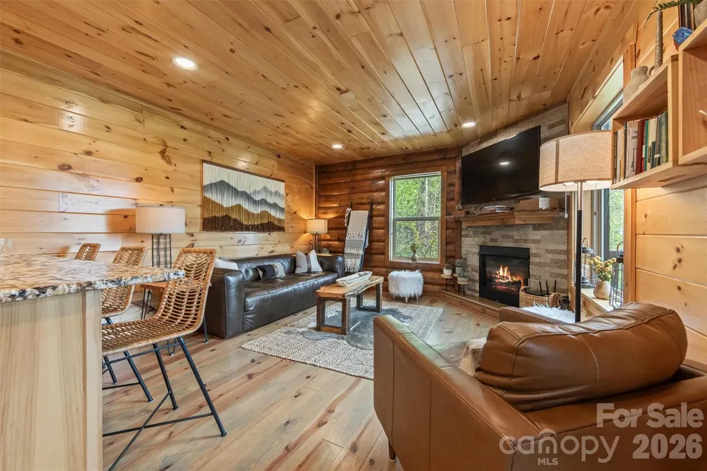 356 Walnut Cove Ridge Bryson City NC 28713