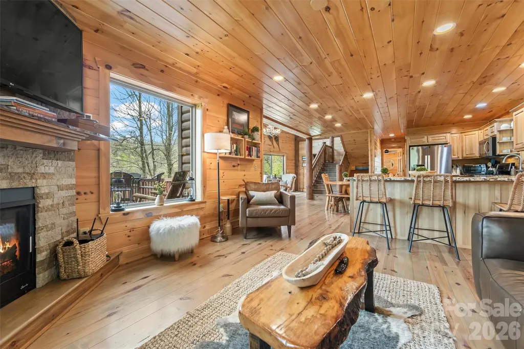 356 Walnut Cove Ridge Bryson City NC 28713