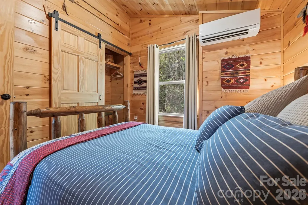 356 Walnut Cove Ridge Bryson City NC 28713
