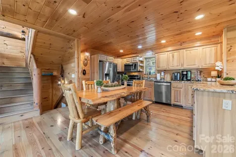 356 Walnut Cove Ridge Bryson City NC 28713