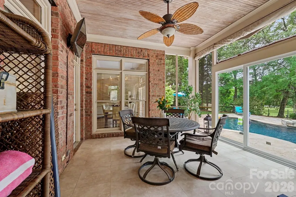 10615 Lederer Avenue Charlotte NC 28277