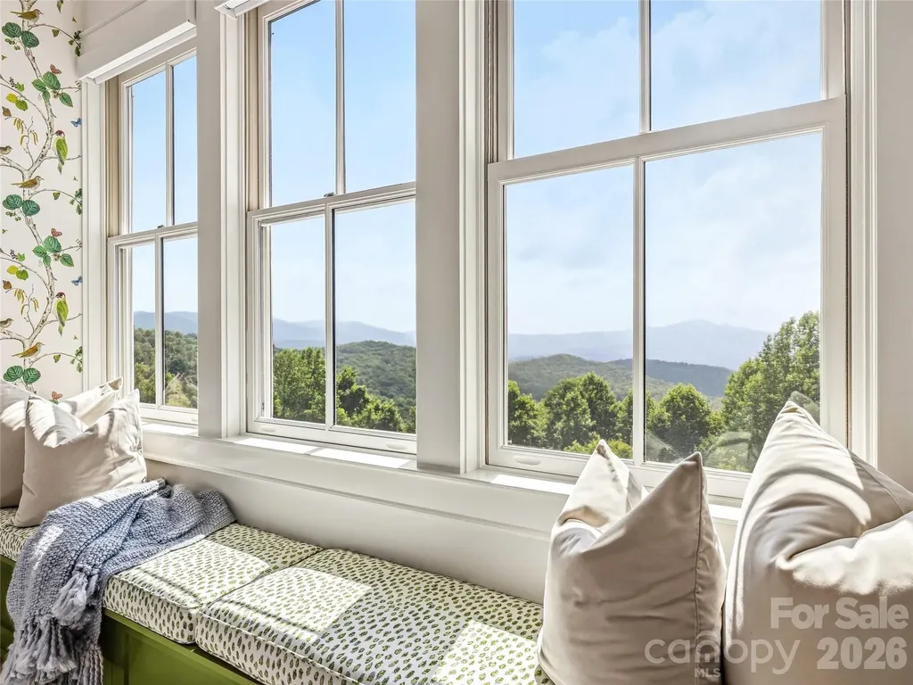 21 Ebby Ridge Fairview NC 28730