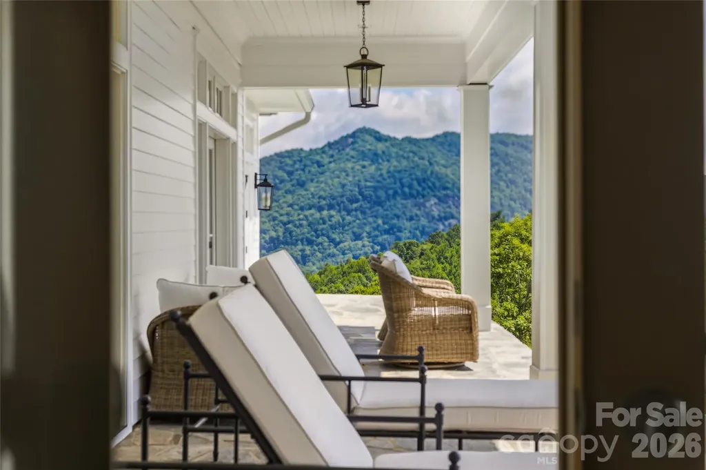 21 Ebby Ridge Fairview NC 28730