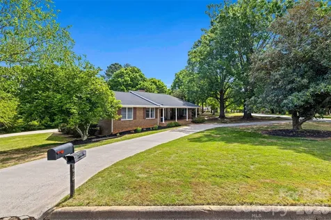 1709 Lakeview Drive Monroe NC 28112