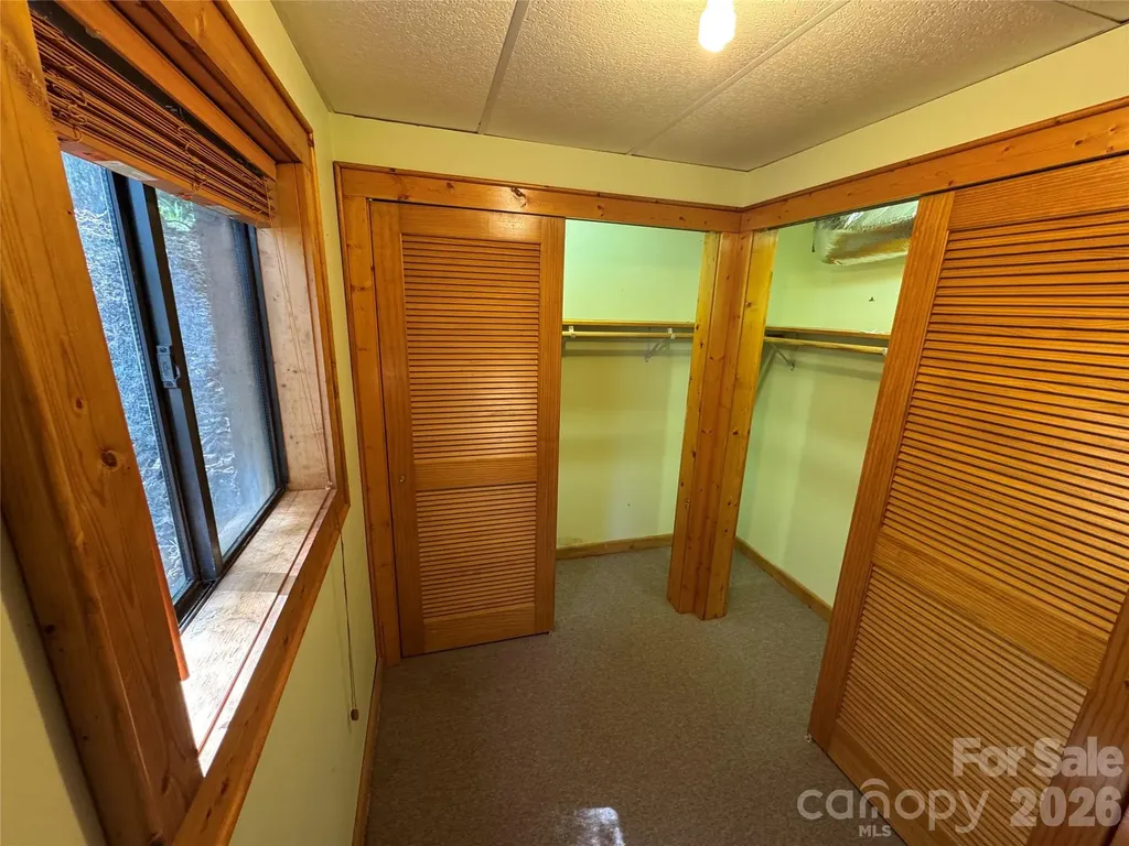 1618 Walnut Creek Road Waynesville NC 28786