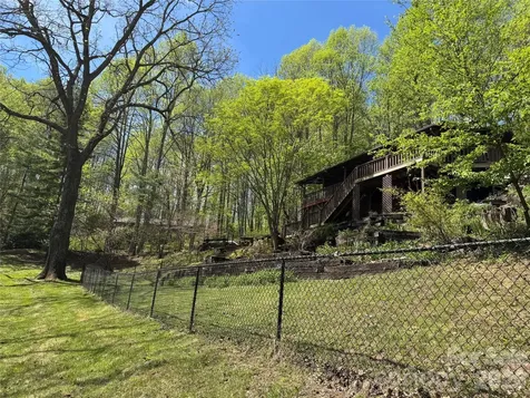 1618 Walnut Creek Road Waynesville NC 28786