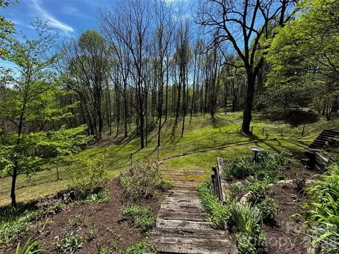 1618 Walnut Creek Road Waynesville NC 28786