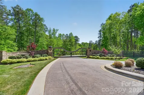 1051 Ventosa Drive Denver NC 28037
