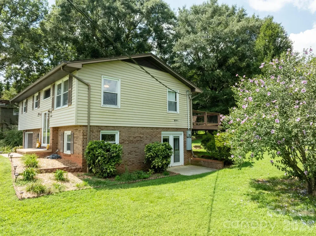 4671 Crystal Street Claremont NC 28610