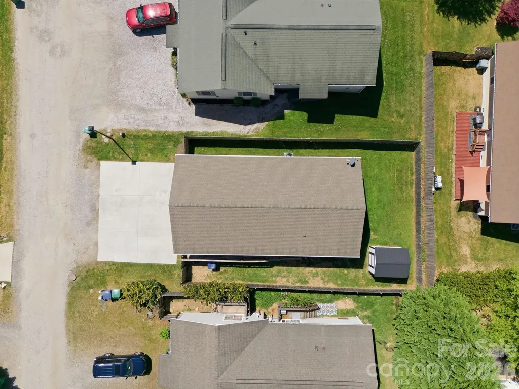 9 Half Moon Drive Swannanoa NC 28778
