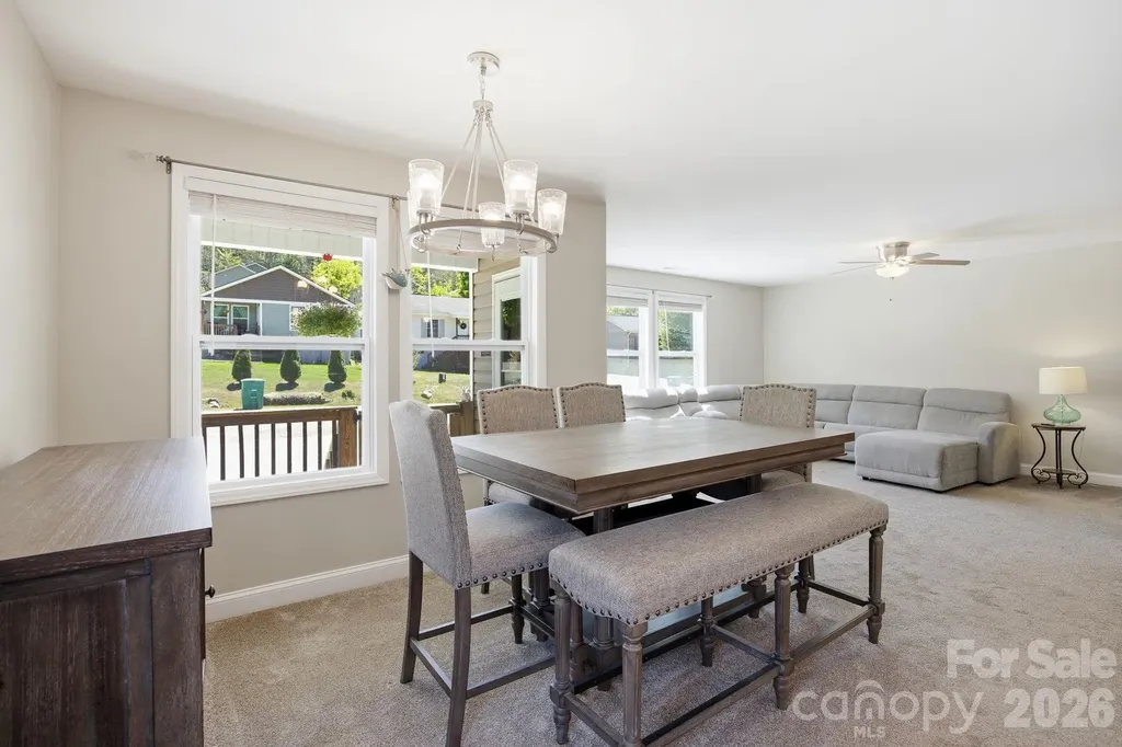 9 Half Moon Drive Swannanoa NC 28778