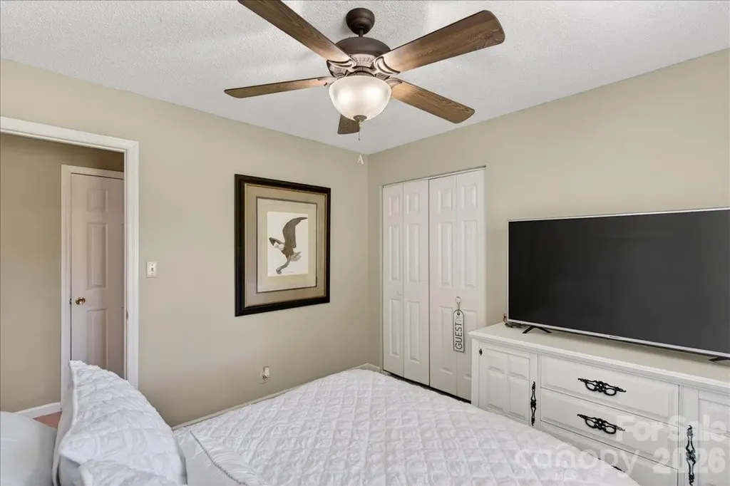 7142 Little Mountain Road Sherrills Ford NC 28673