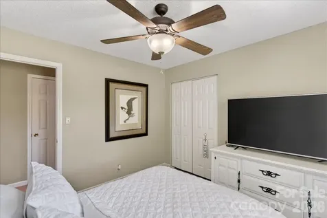 7142 Little Mountain Road Sherrills Ford NC 28673