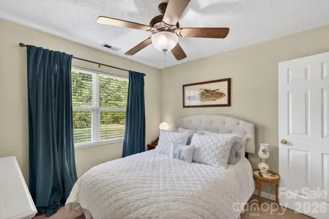 7142 Little Mountain Road Sherrills Ford NC 28673