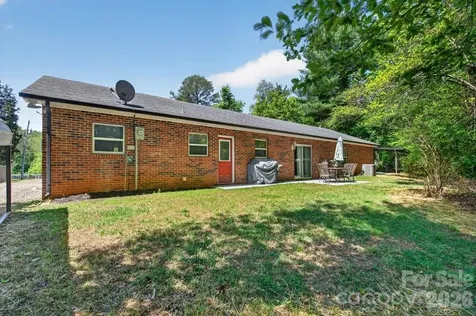 7142 Little Mountain Road Sherrills Ford NC 28673