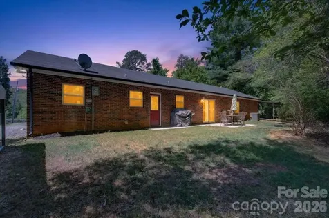 7142 Little Mountain Road Sherrills Ford NC 28673