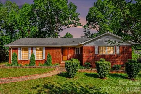 3220 Wiseman Drive Charlotte NC 28227