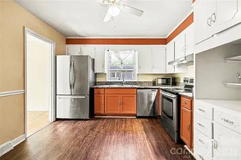 3220 Wiseman Drive Charlotte NC 28227