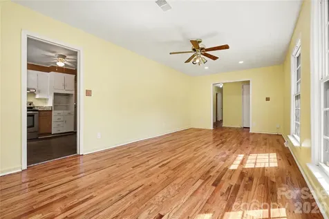 3220 Wiseman Drive Charlotte NC 28227