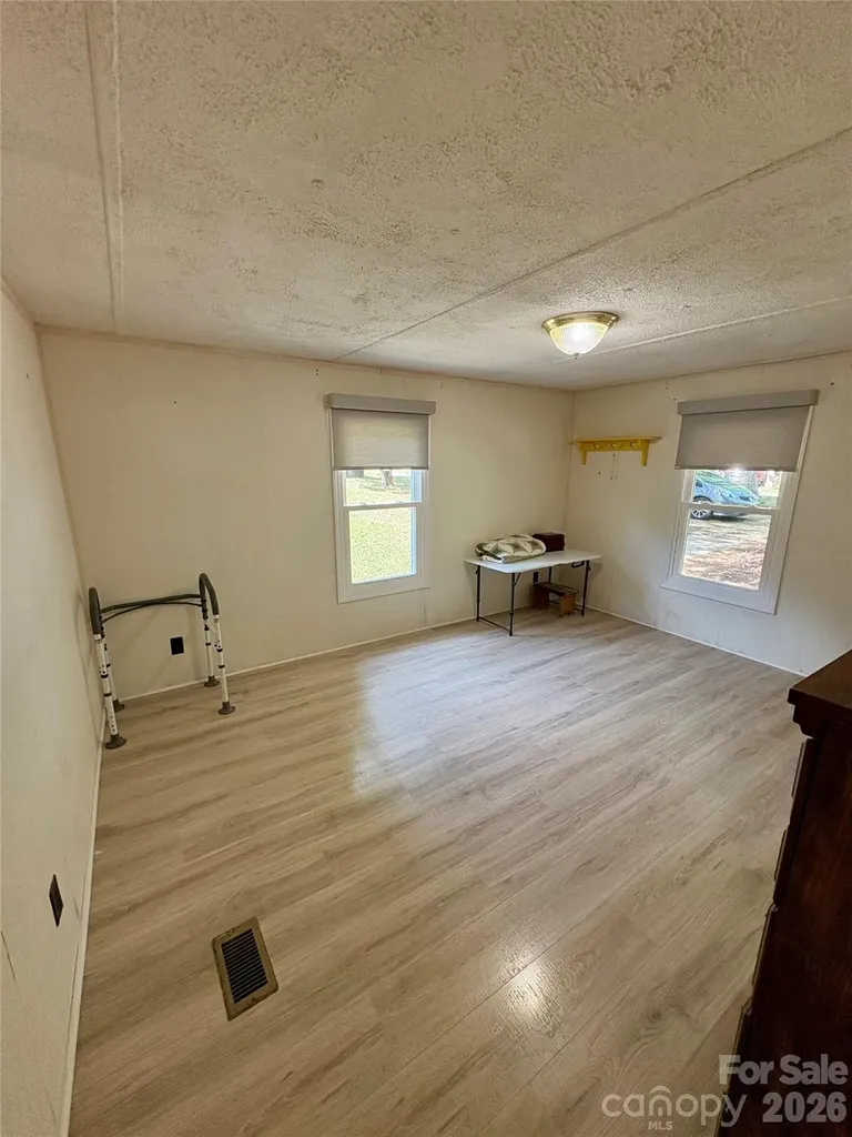 5022 Wrenn Drive Denver NC 28037