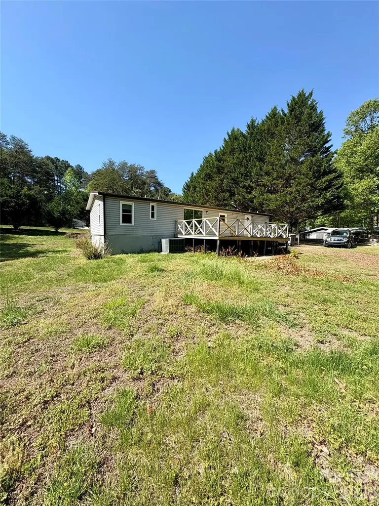 5022 Wrenn Drive Denver NC 28037