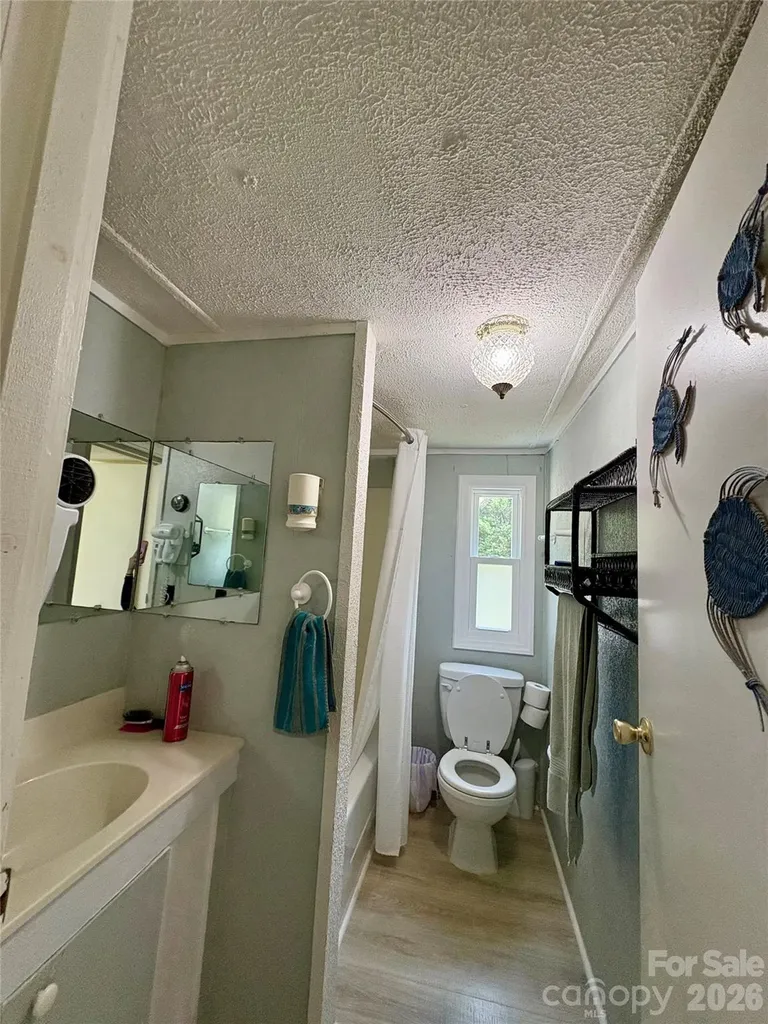 5022 Wrenn Drive Denver NC 28037