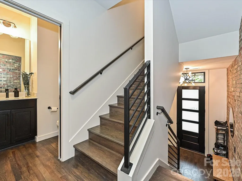432 E 33rd Street Charlotte NC 28205