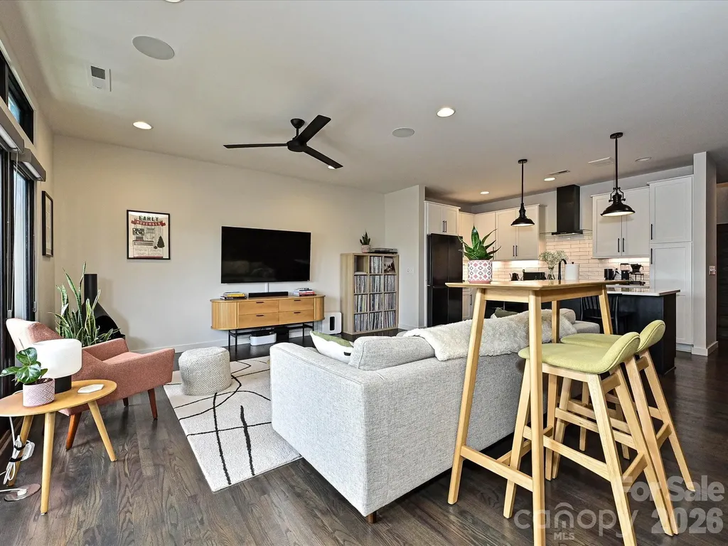 432 E 33rd Street Charlotte NC 28205