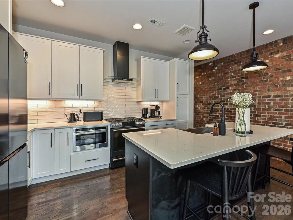 432 E 33rd Street Charlotte NC 28205
