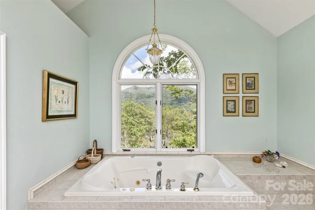 25 Windsong Drive Fairview NC 28730