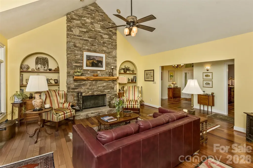 25 Windsong Drive Fairview NC 28730