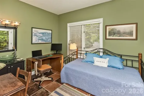 25 Windsong Drive Fairview NC 28730